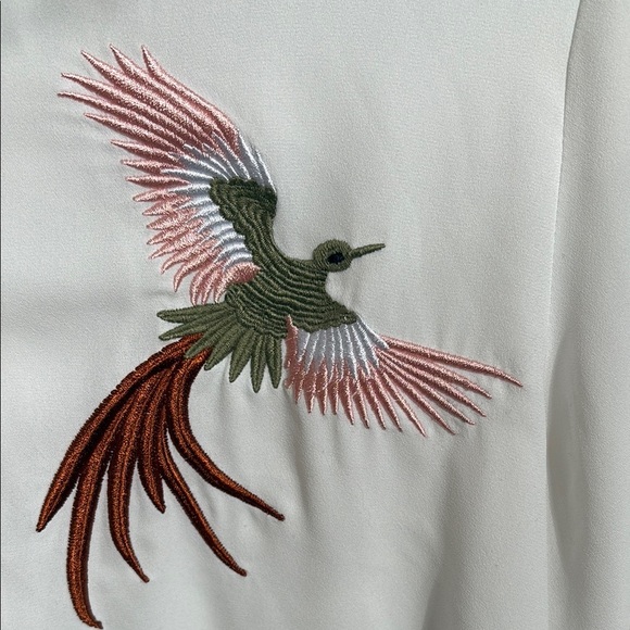 Icône White Shirt with Embroidery - Picture 3 of 6